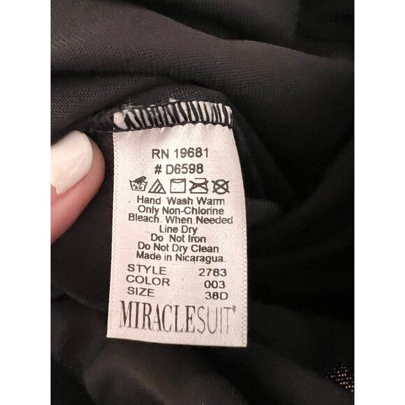 Miraclesuit Sexy Sheer Shaping Extra Firm Bodybriefer Black Women's Size 38D NWT - Picture 4 of 4